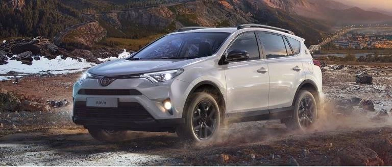 Toyota отмечает годовщину первого в мире кроссовера юбилейной серией